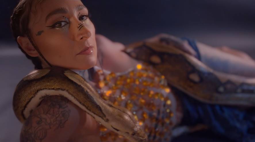 Snakes alive, the new song from <a href="/tihane___/">TIHANE</a> , 'Throw It Back', is something special. Out now via <a href="/CannonballPR/">Cannonball PR</a> : listenwithmonger.blogspot.com/2025/06/tihane…