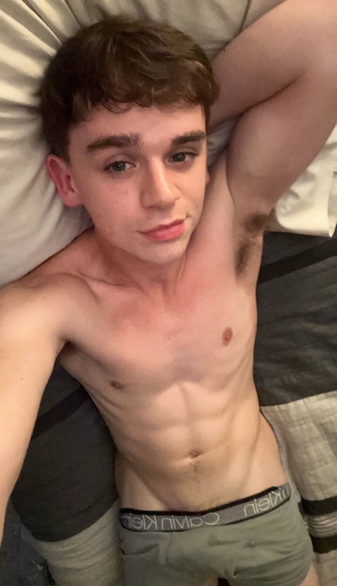 traystonedom's tweet photo. act quick losers. dm master while hes all horny 😈😈😈

findom domination paypig loser feet foot smelly stinky humantoilet cashmaster paypig cashslave humanatm feetworship assworship sph beta alpha joi cei https://t.co/5ZWeviYQ4o