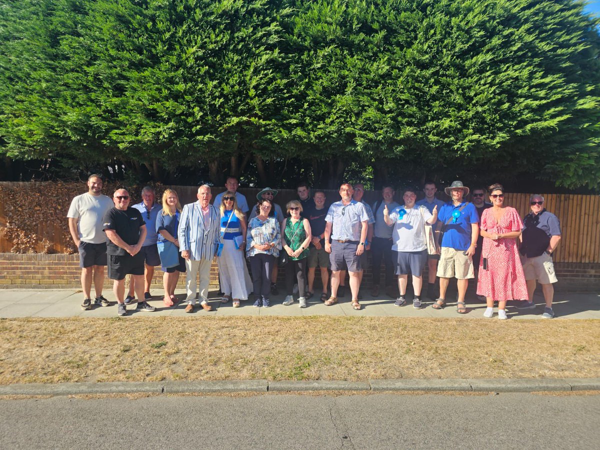 Great to be out this evening in Bromley Common and Holwood, talking to residents about why Ian F Payne will make a great local Councillor!

Use your vote on the 24th July to keep Bromley as London’s Best Borough💙