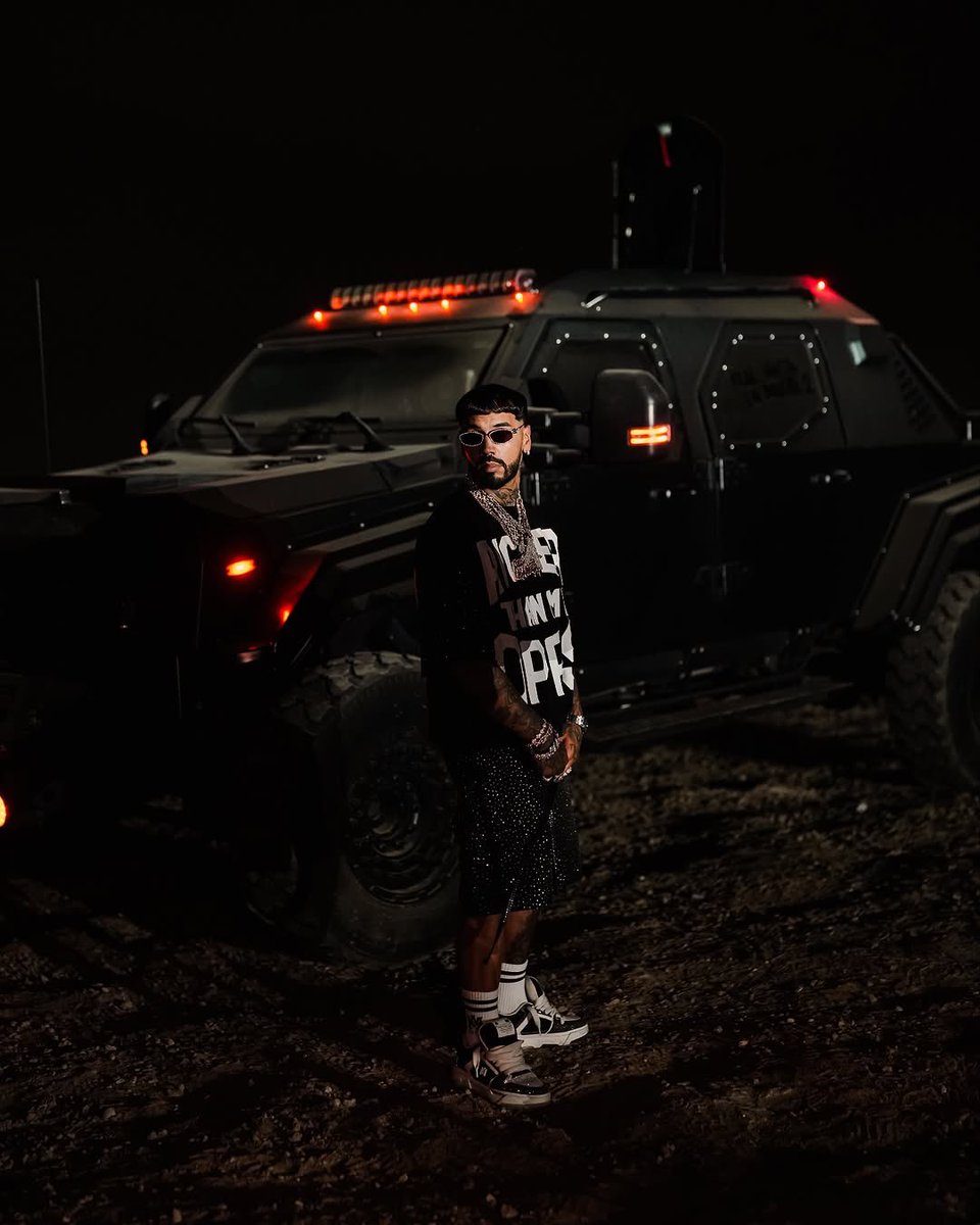 Anuel Data tweet media