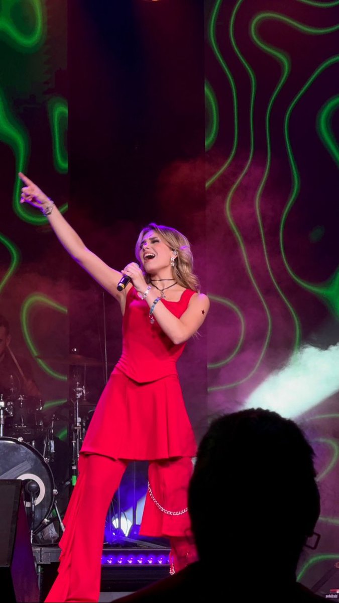 <a href="/adn40/">adn40</a> <a href="/MarLara_Oficial/">Mar Lara 🌊</a> <a href="/Faraon_Gabriel/">Gabriel Hernandez</a> Muchas Gracias por la entrevista <a href="/adn40/">adn40</a> y a <a href="/Faraon_Gabriel/">Gabriel Hernandez</a>  amamos cada entrevista a nuestra Artista Mar Lara y este 7 de Agosto no se lo pueden perder y vivir una noche mágica espectacular Junto a nuestra Reina en el Lunario del Auditorio Nacional 🥹🥹🫶