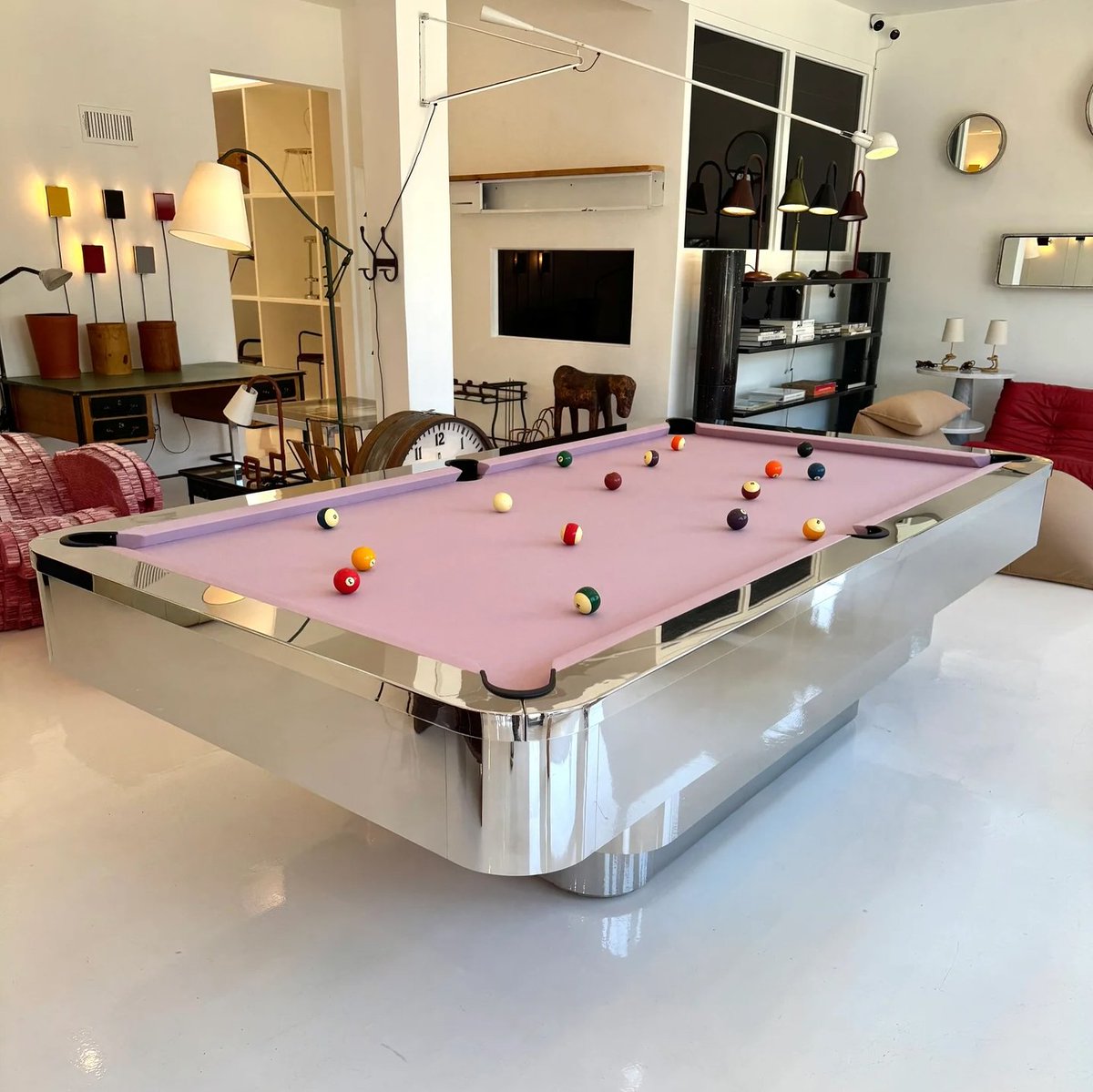 blankspac_e's tweet photo. Custom Polished Chrome Pool Table (1980s), via MERIT https://t.co/YAx2RgTUKD