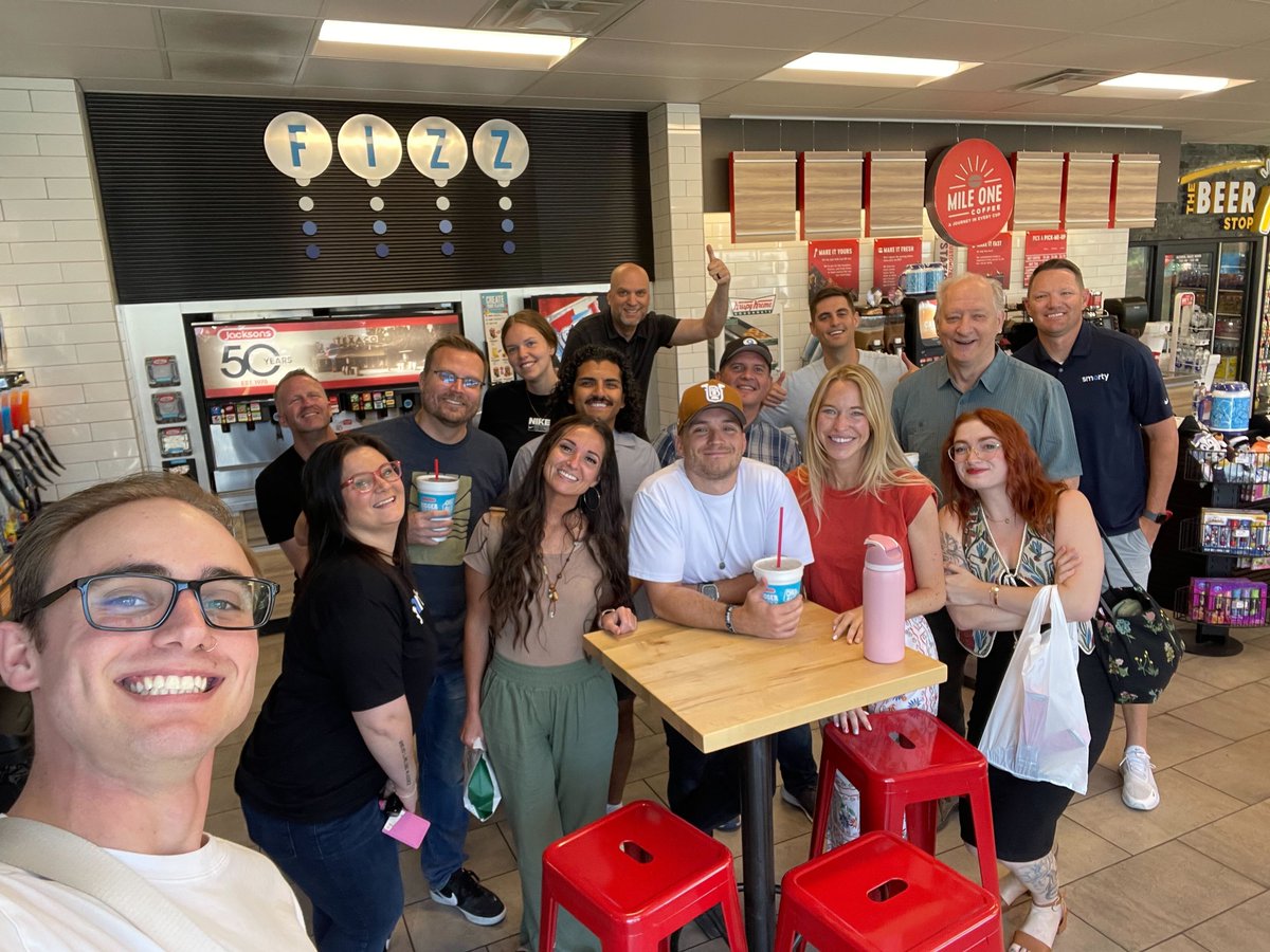 We love our Smarty soda runs!🥤

And the people who make Smarty what it is (just a few of them in this pic)!