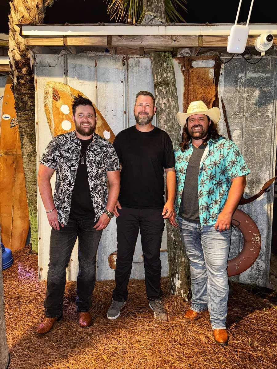 Dugger_Band's tweet image. This was taken immediately after finishing another four show run down at @FloundersChowda in Pensacola! A power trio is how the three of us started out playing together and it was fun throwing it back to that this week! Thanks to all of you who came out! #duggerband #pensacola…