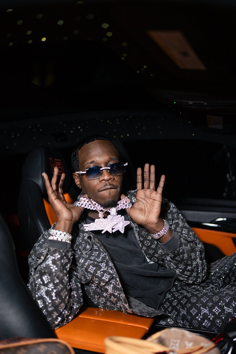 BigR2724's tweet image. I Been Getting Phone Calls From Some GROWN Niggas , Like U Ain’t Have To Crack My Bitch U Know U Wrong Nigga