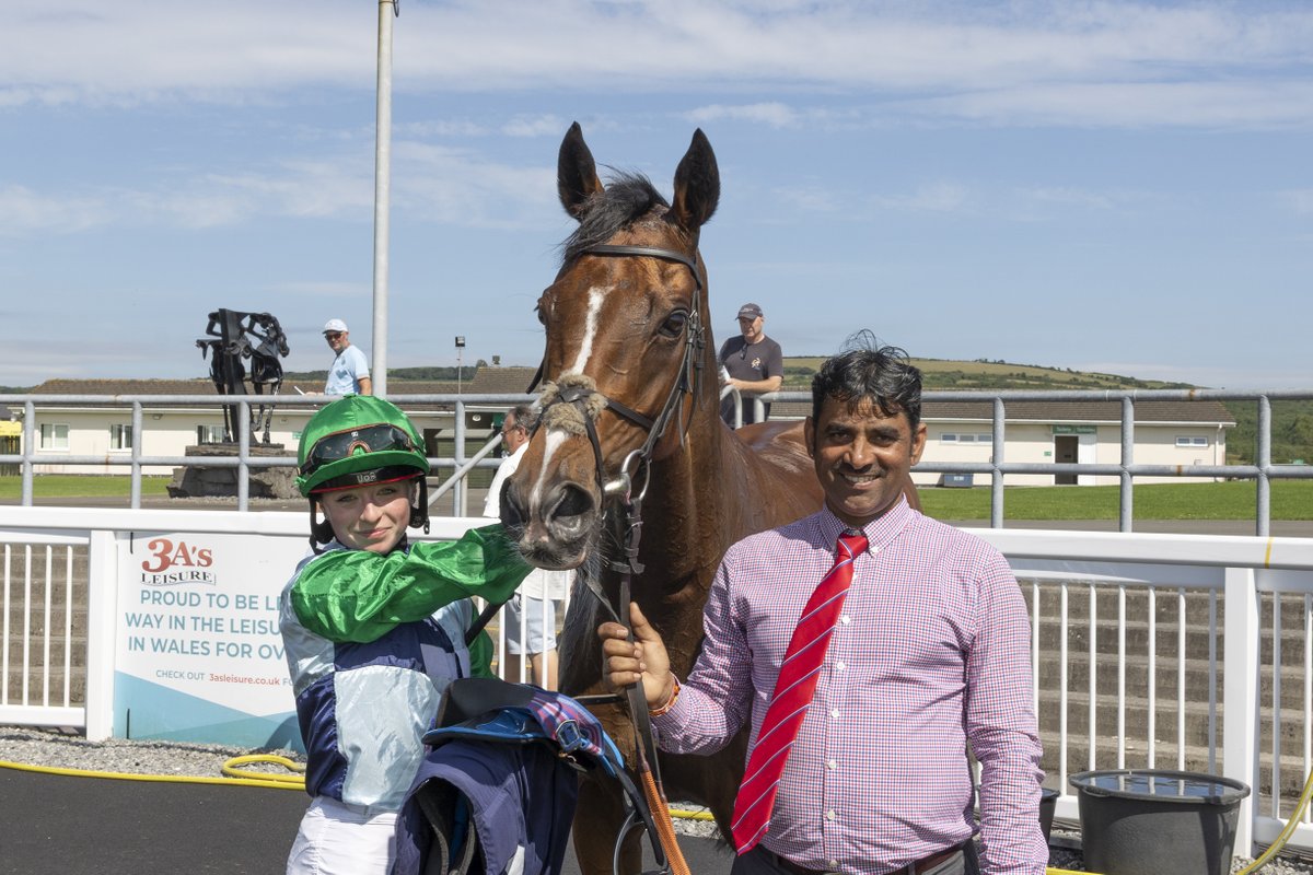 Ffos Las Racecourse (@ffoslasrc) on Twitter photo Our fourth race winner today - King's Castle ridden by <a href="/TarynLangley/">Taryn Langley</a> and trained by <a href="/SimcockRacing/">David Simcock Racing</a> - congratulations. Our fourth race winner today - King's Castle ridden by <a href="/TarynLangley/">Taryn Langley</a> and trained by <a href="/SimcockRacing/">David Simcock Racing</a> - congratulations.