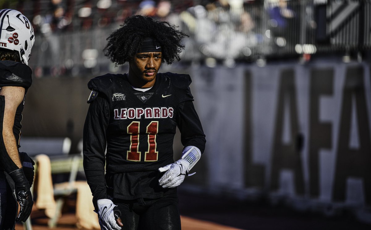 LafColFootball's tweet image. 👀😤⚫️🐆