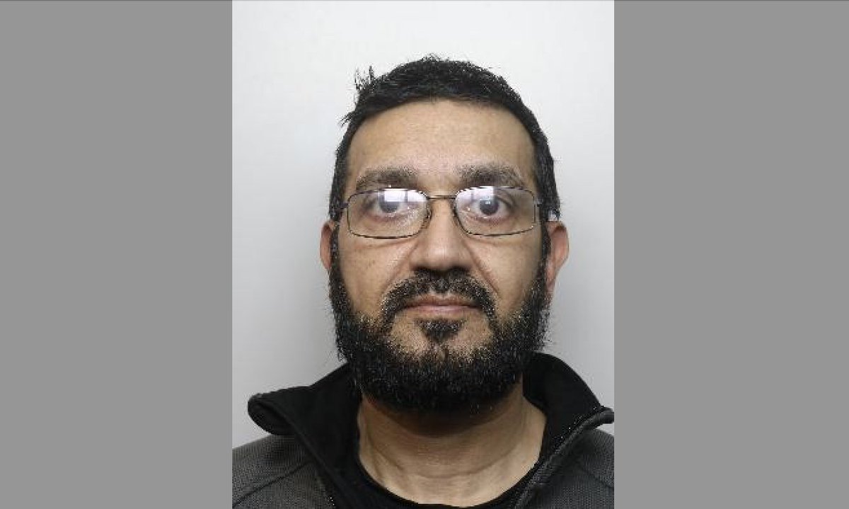 Suffragent_'s tweet image. This is Mohammed Khan, 57, of Bradford.

He's been convicted of raping a young boy at a mosque where he worked as an Iman in the 90s.

He was sentenced to 13 years in prison. 

Astonishingly, he was already on the sex offenders register for life before his arrest.