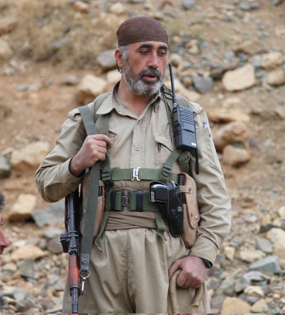 fariba312's tweet image. وقتی پدران آدم کش شما و با نقاب  ملی مذهبی غرق در شیعه گری خمینی با آخرین سلاح‌های روز دنیا به شهرهای کردستان یورش بردند جوانان شهر که شاید بسیاری از آنها هرگز دستشان به اسلحه هم نرسیده بود تصمیم گرفتند پیشمرگ شهر و مردم شهر شوند.