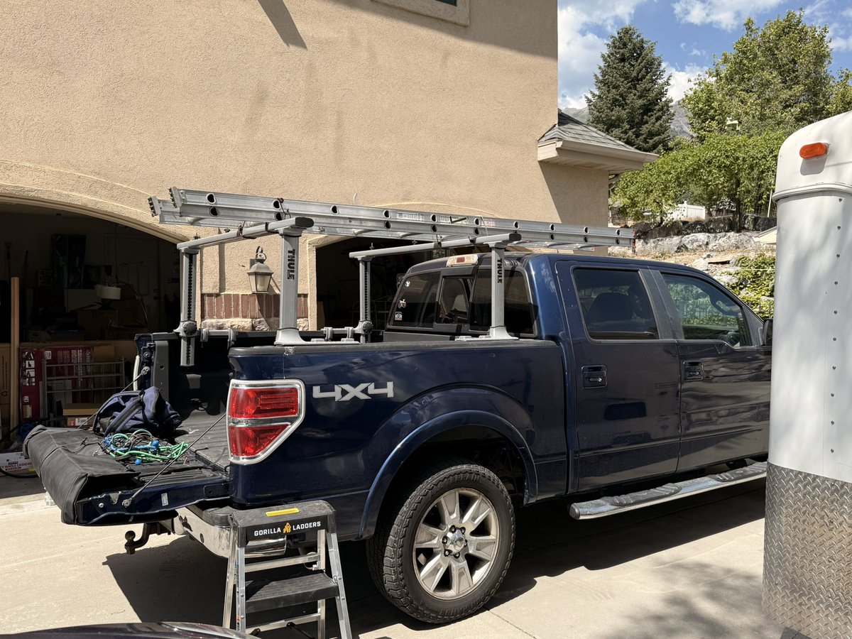 I’m paranoid about carrying ladders on my truck thanks to @pkedrosky. @defrag @gluecon https://t.co/