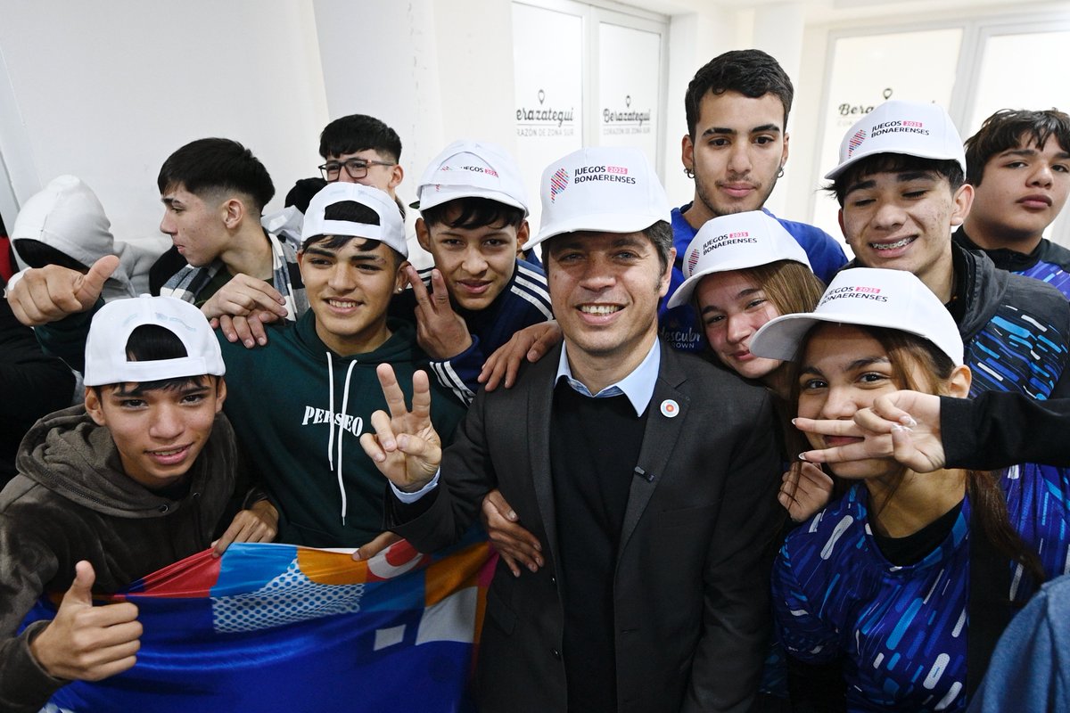 Kicillofok's tweet image. Con récord de participantes, ¡bienvenidos los Juegos Bonaerenses 2025!

Lanzamos una nueva edición de esta pasión que hace más de tres décadas iguala oportunidades para que todos puedan representar a sus distritos y este año cuenta con casi medio millón de inscriptos.