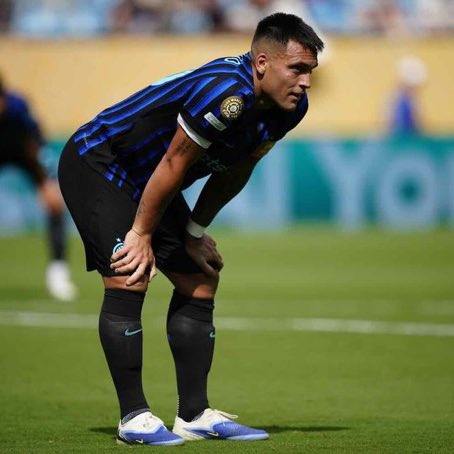 Lautaro Martinez after today’s loss:  

“Those who don't want to stay at the club should leave already. We're fighting for an important jersey.”

MISSED 4 SITTERS AND BLAMES HIS TEAMMATES…MENTALITY 🥶🥶🥶