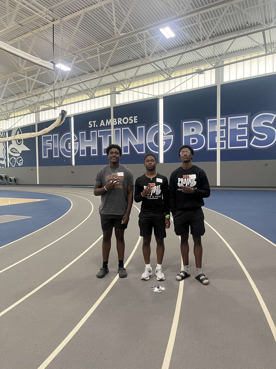 MagnusKpahnIA's tweet photo. Third college visit in the books ✅ Had a great time today beautiful campus and a strong track &amp; field program. After an awesome conversation with @CoachTMulder, SAU is definitely in consideration. Can’t wait to come back! #FightingBees @SAUTFXC @CRPrairieTrack https://t.co/5M4fqGEDiZ