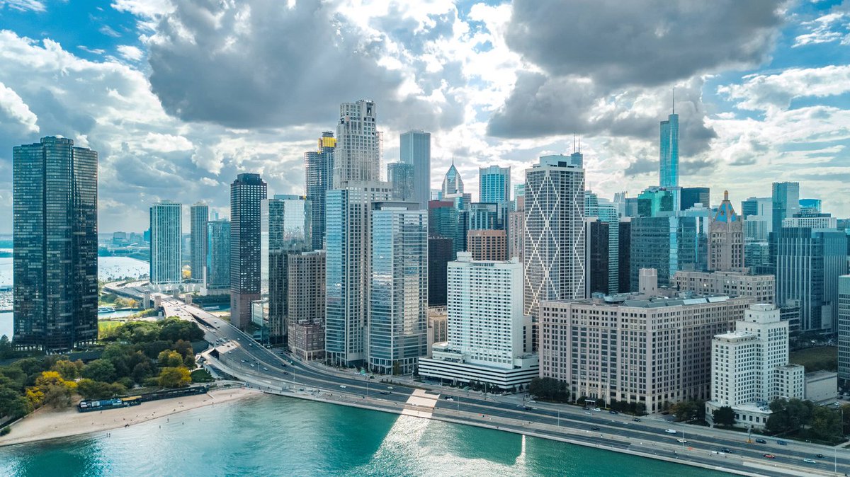 A $24.0 million #CMBS loan recently entered special servicing for imminent balloon/maturity default. The subject collateral is a street retail property in Chicago that was built in 1930 and renovated in 2015. 

Clients have the story with #TreppWire: hubs.li/Q03vbr0g0