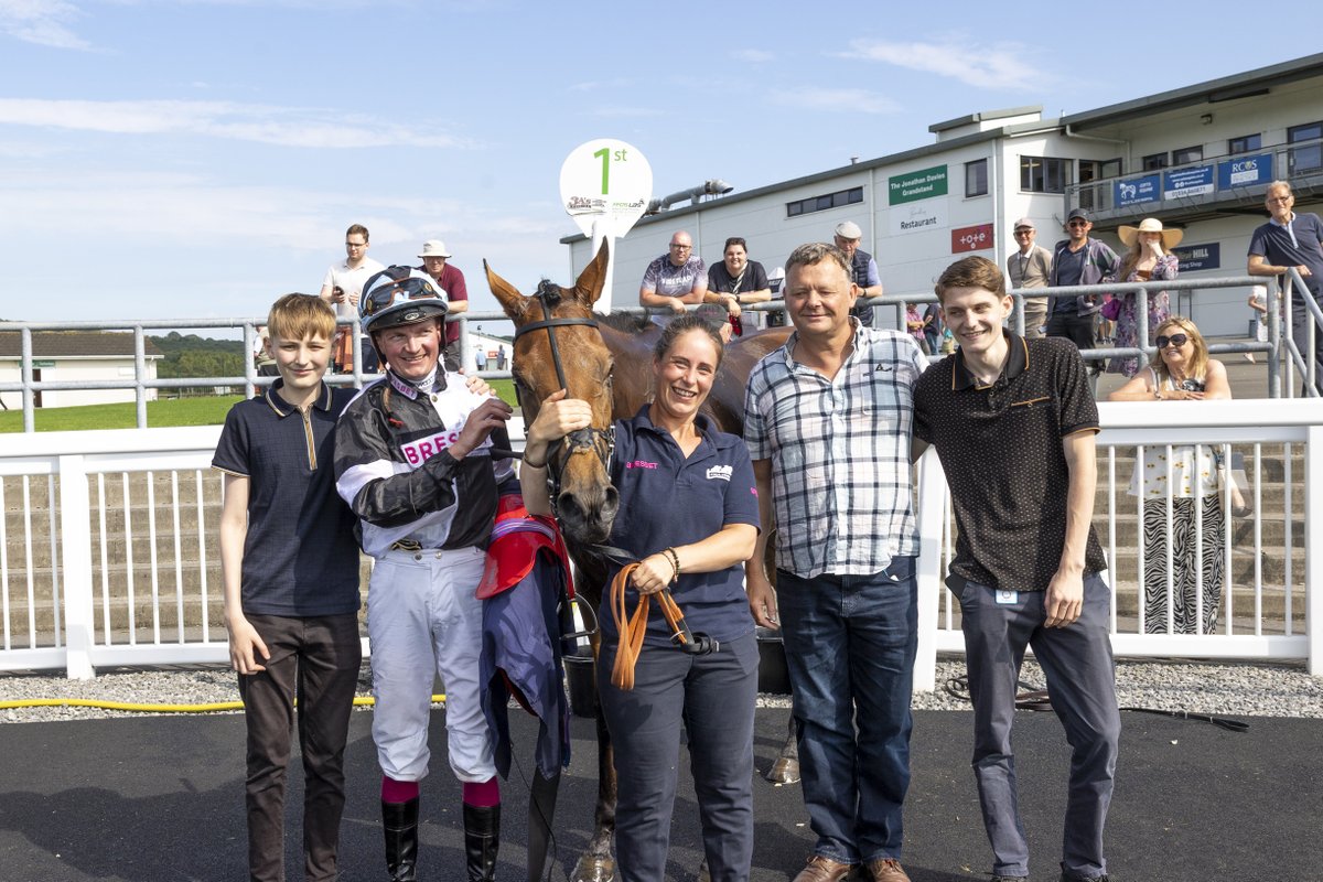 Ffos Las Racecourse (@ffoslasrc) on Twitter photo Queen Of Steel, a winner over hurdles with us earlier this year, has reverted to the flat recently and made it 3 from 3 on the level when taking our final race for trainer <a href="/FOBRacing/">Fergal O'Brien Racing</a>. The mare was ridden by <a href="/rob_hornby18/">Robert Hornby</a> who was recording a treble. Queen Of Steel, a winner over hurdles with us earlier this year, has reverted to the flat recently and made it 3 from 3 on the level when taking our final race for trainer <a href="/FOBRacing/">Fergal O'Brien Racing</a>. The mare was ridden by <a href="/rob_hornby18/">Robert Hornby</a> who was recording a treble.