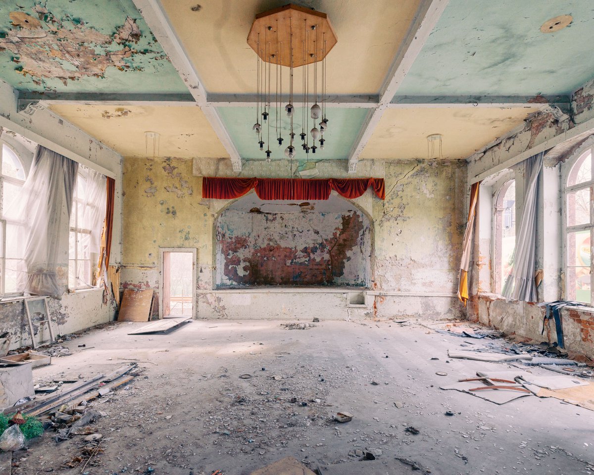 ilovedecay's tweet photo. my typology project about abandoned german ballrooms https://t.co/QhROMxDThL