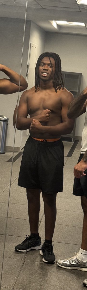 Jaidyne “Pudge” Dixson (@jaidyne145) on Twitter photo Progress so far this offseason from October to now. Ready to make an impact this upcoming season!!!
<a href="/Gy_Lucky/">Steven Claude II</a>
<a href="/UNCLELUQ/">Daniel Luque (The Peoples Coach)</a>
<a href="/uschoolfootball/">University School Sharks Football</a> Progress so far this offseason from October to now. Ready to make an impact this upcoming season!!!
<a href="/Gy_Lucky/">Steven Claude II</a>
<a href="/UNCLELUQ/">Daniel Luque (The Peoples Coach)</a>
<a href="/uschoolfootball/">University School Sharks Football</a>