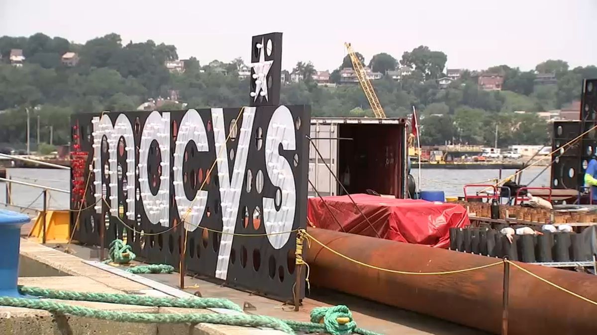 Behind-the-scenes look at preparations for the Macy's 4th of July Fireworks show abc7ny.com/post/nyc-firew…