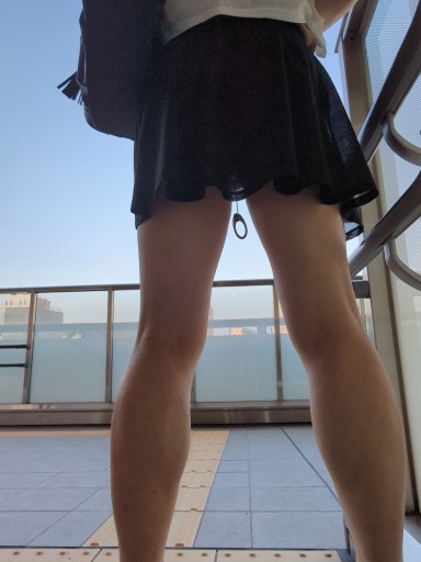 14drive_292's tweet photo. おはようございます☀️
早く目覚めちゃったので、早朝の散歩に。アナルビーズを垂らして😜
気付く人は少なかったけど、時折感じる視線が快感💕
それにしても暑いですね。汗ダラダラに⋯💦
#山口女装 ＃広島女装 #露出 https://t.co/KKvxnPe0Dp