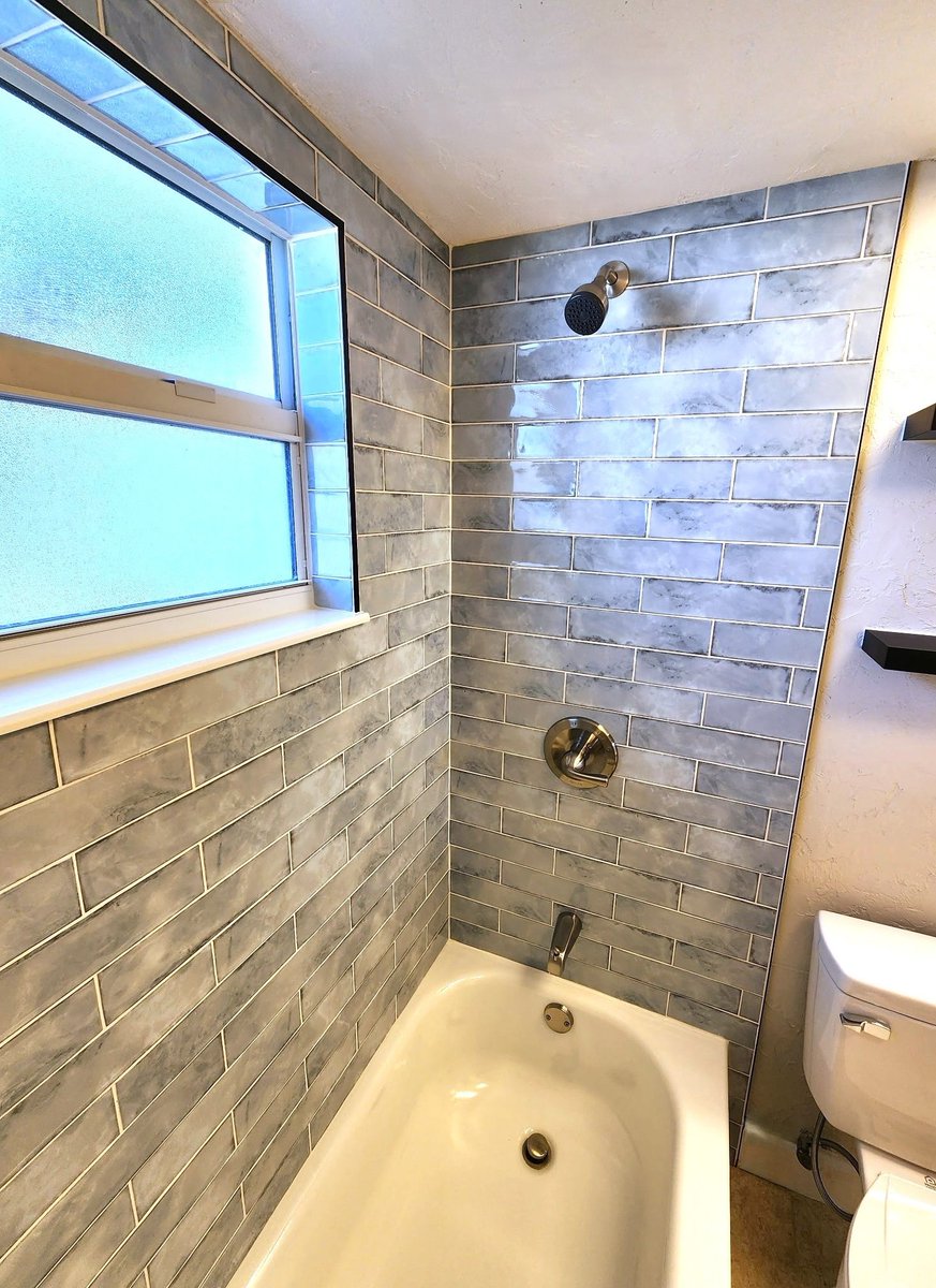 ceramictec's tweet photo. Another bathroom tile shower remodel in the Holiday, Florida. Tile is the Boutique "Stone Hearth" Sky Blue 3x12 glossy ceramic tile installed in a subway tile pattern #tile #holiday #bathroomremodel #shower #3x12 #ceramictec https://t.co/QMvPbMVi8a