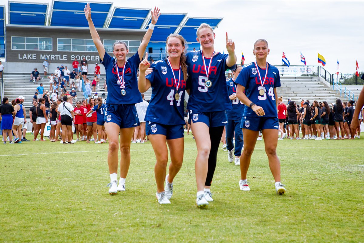 USALWNT's tweet image. Aaaaah, we missed this feeling. You know, the one where we win gold. 🥇
Closing this journey with a victory in the PALA championship game. An amazing week with an amazing group of people.
