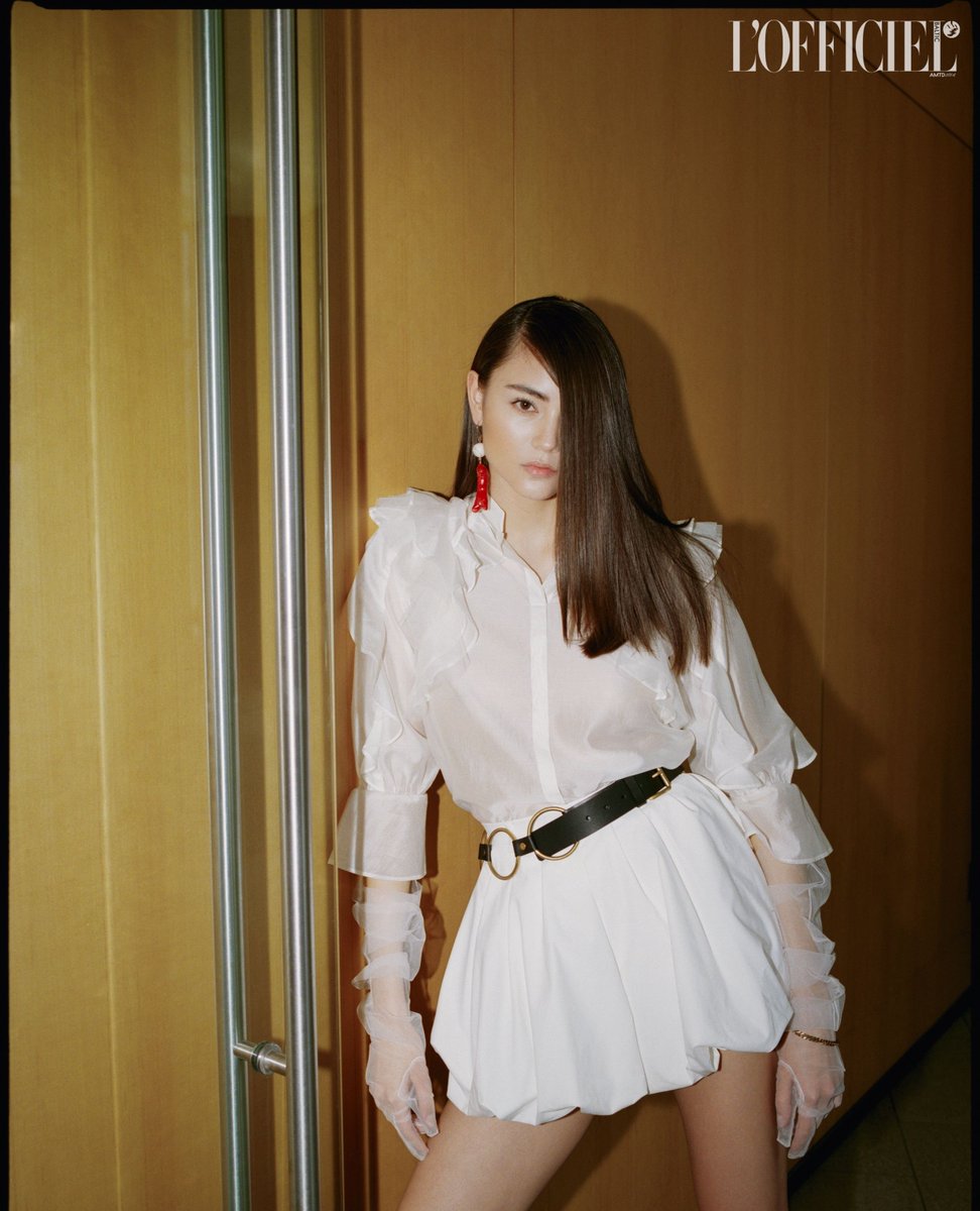 BryanCantor's tweet photo. “Fray State” editorial for L’Officiel Magazine!

📸@julia_sariy @seenartists
💃🏽@_danielabelle @thelionsmgmt
👗@beyyzacobann
 💇🏼‍♀️beckinbeautyxo_
💄by me @fordartists
@lofficielbaltic

#beauty #makeup #photoshoot #celebritymakeupartist #nyc #mua #makeupartist #makeupartistry https://t.co/aPOpjGH6Rt