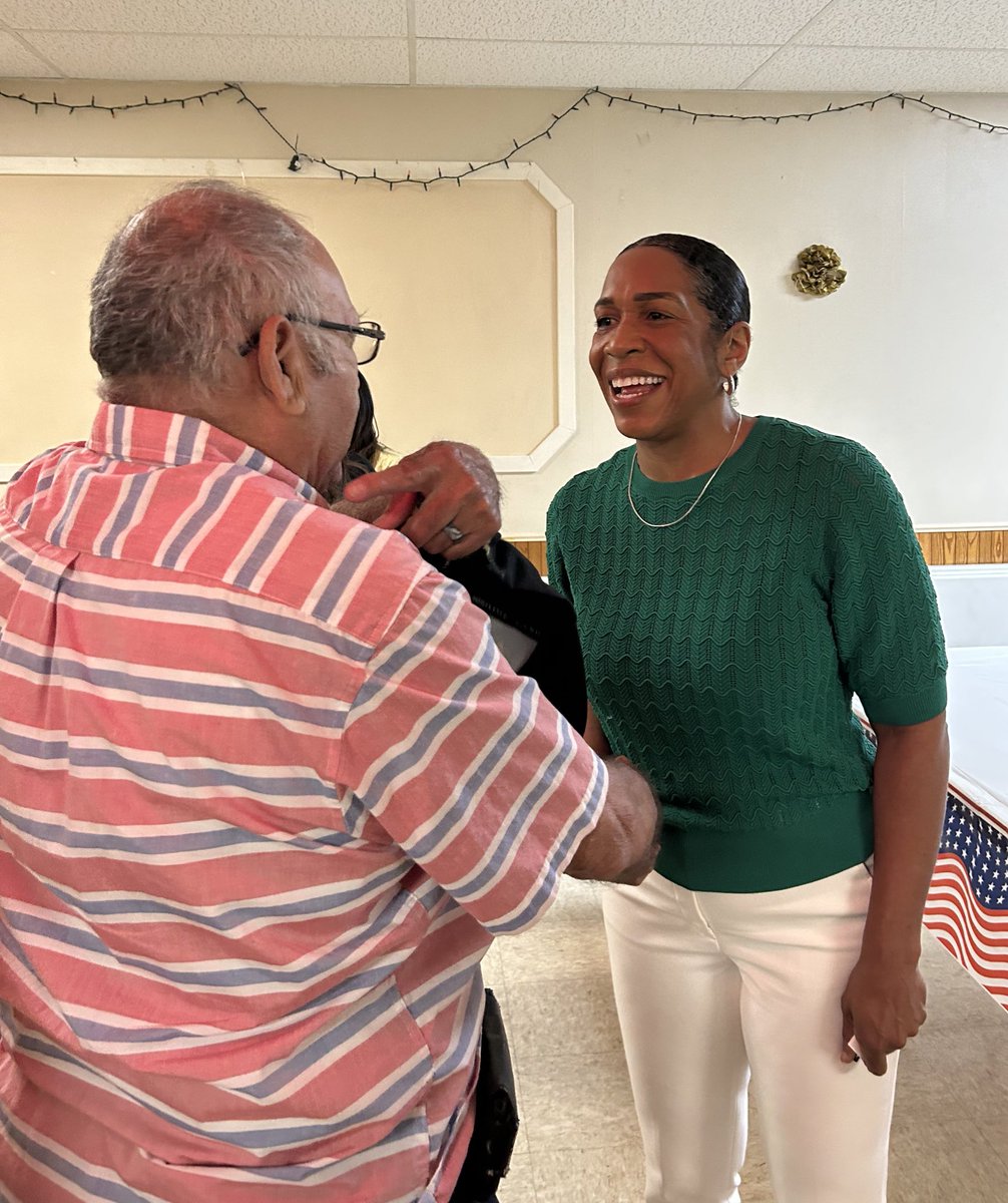 This is what democracy looks like. It was a privilege to spend this weekend hearing from Illinoisans and sharing more about the leadership I want to bring to Washington.

Thank you to the 4th, 6th, and 36th Ward Democrats for sharing your time and energy with me!