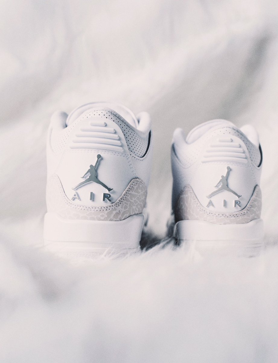 KickingItATX's tweet photo. The Air Jordan 3 Retro “Pure Money”
Dropping on Thursday 07/03 at 9am via come first serve
Men’s 8-14 for $200
Grade School 4.5y-7y $150
📍San Antonio
842 NW Loop 410 #103
Park North Shopping Center
📍Austin
3200 Palm Way #156
Domain North Side
#kickingit #puremoney https://t.co/2QRexF5Z5S