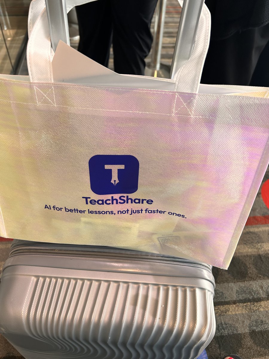 Erica Ehrlich  ✈️ #ISTE2025 🌊 tweet media