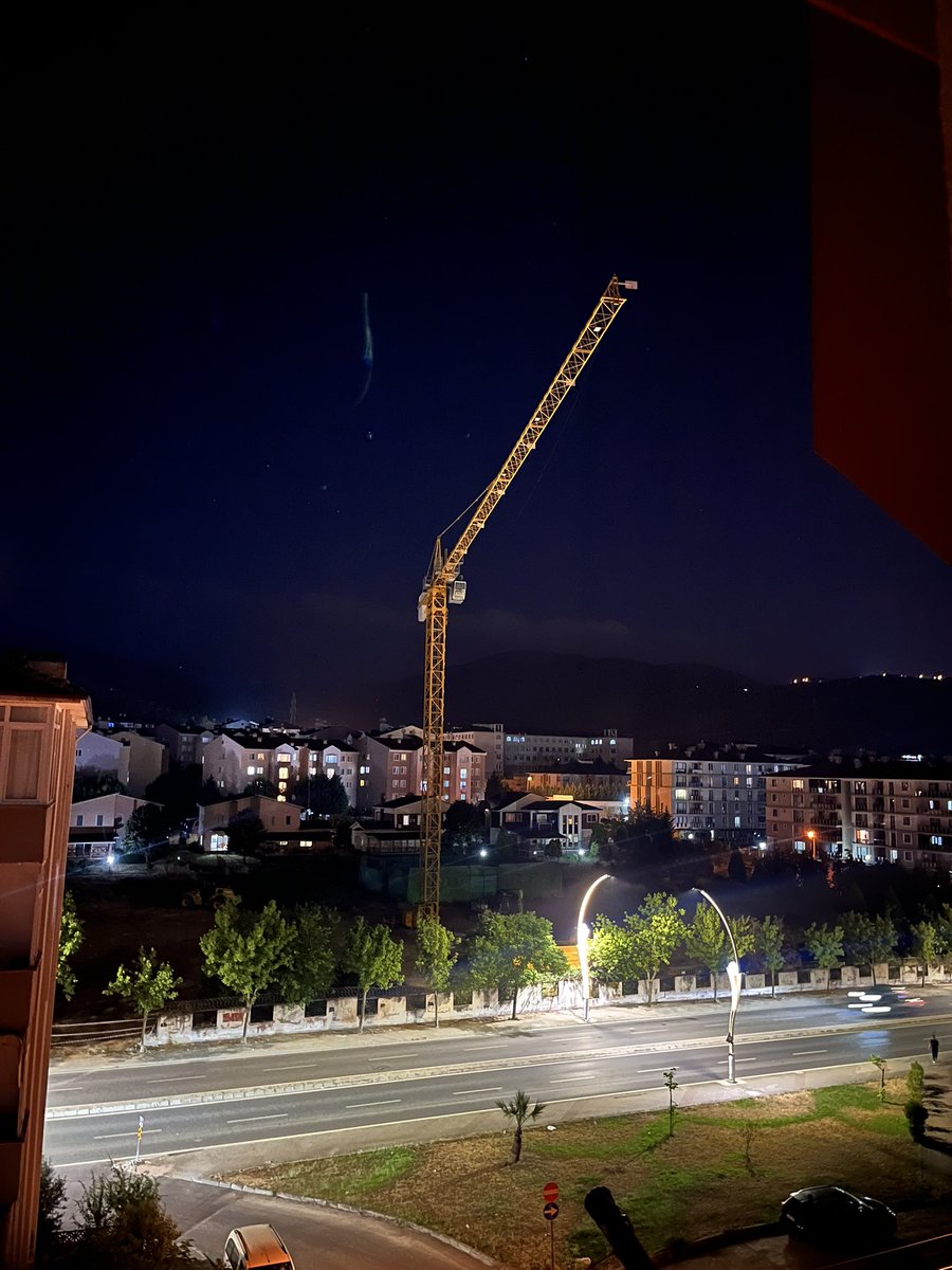 hiç kıpırdamadı bende kıpırdamadım 7 8 sigara ve 1 saatimi geri ver!?