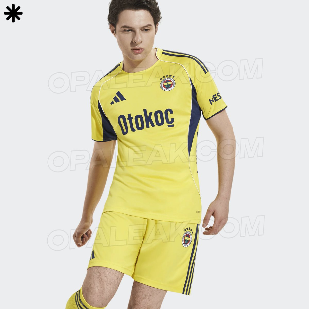 Fenerbahçe’nin yeni forma setinin resmi satış fotoğrafları sızdı.

Lansman yarın!

🔵🟡 #Fenerbahce | <a href="/opaleak/">Opaleak</a>