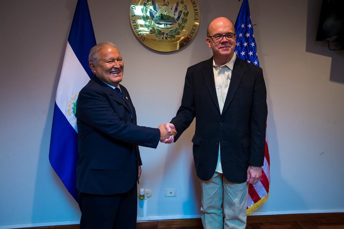 <a href="/RepMcGovern/">Rep. Jim McGovern</a> But this is also you shaking hands with a convicted former president of El Salvador, now a refugee in Nicaragua — the president responsible for the deadliest era in El Salvador. 🤷🏻‍♂️ They provided USAID funds to gangs and negotiated the lives of thousands of Salvadorans. You never