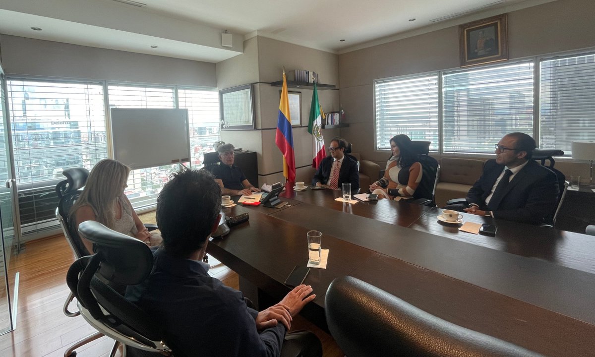 ILCE (@ilceedu) on Twitter photo #Comunicado 🗞️ | El #ILCE y la Embajada de Colombia en México (<a href="/EmbColombiaMex/">Embajada de Colombia en México</a>) reforzaron su colaboración para impulsar proyectos educativos, culturales y audiovisuales en la región.
Durante la reunión, abordaron temas como la atención conjunta de temas como la migración, #Comunicado 🗞️ | El #ILCE y la Embajada de Colombia en México (<a href="/EmbColombiaMex/">Embajada de Colombia en México</a>) reforzaron su colaboración para impulsar proyectos educativos, culturales y audiovisuales en la región.
Durante la reunión, abordaron temas como la atención conjunta de temas como la migración,