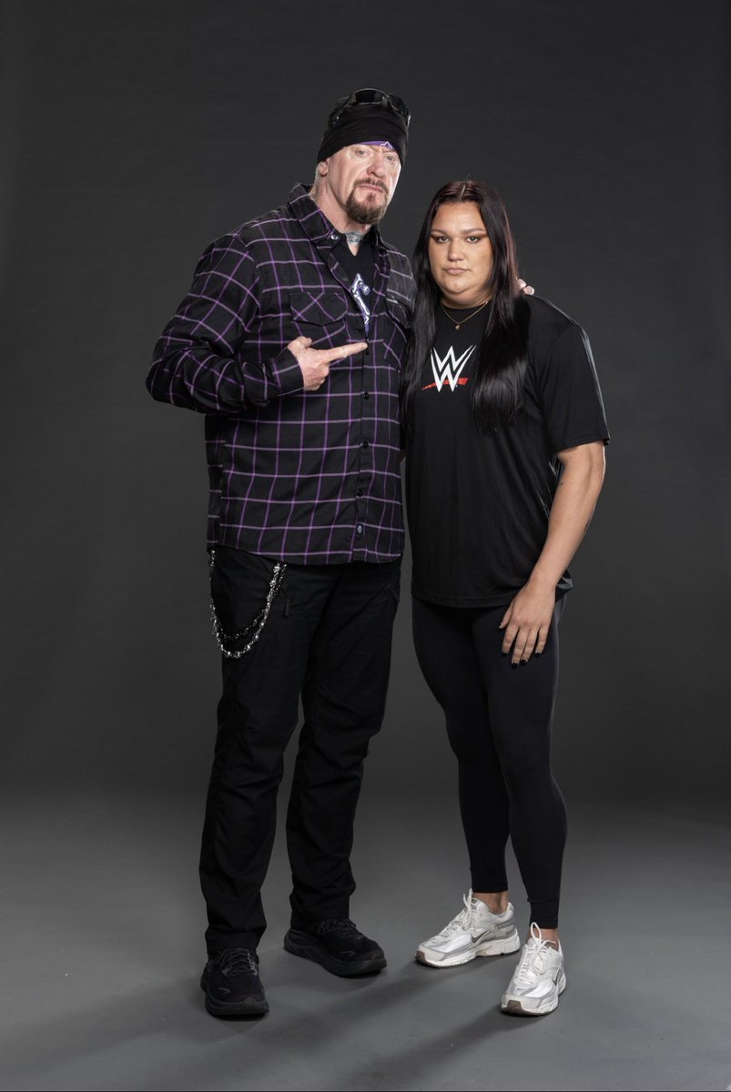 ____bayley____'s tweet image. SEASON TWO. HERE WE GO😤🔥 #WWELFG @undertaker