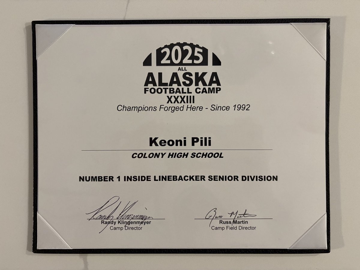 Pili_Keoni's tweet photo. I had a great time at the @AKFootballCamp these past couple of days, very grateful to have been named Number 1 Inside LB🙏🏽 Thank you to all of the coaches for coming out and working with us🙌🏽
(Only have 1 clip so far, waiting for more) https://t.co/fgE6I6s0ga