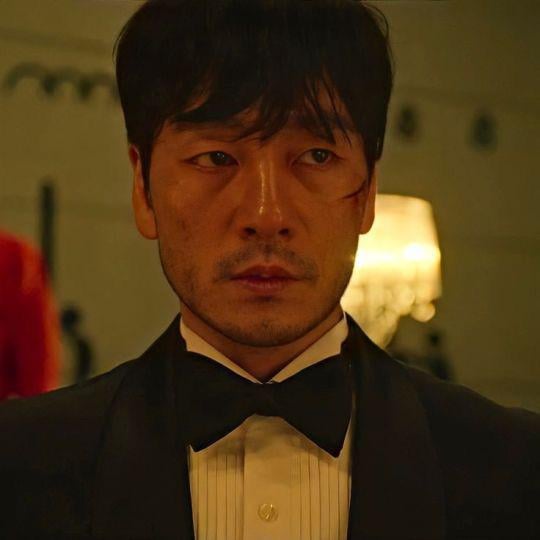 In another timeline, he would have been the next front man had he won the game. #SquidGame #SquidGame2 #SquidGame3