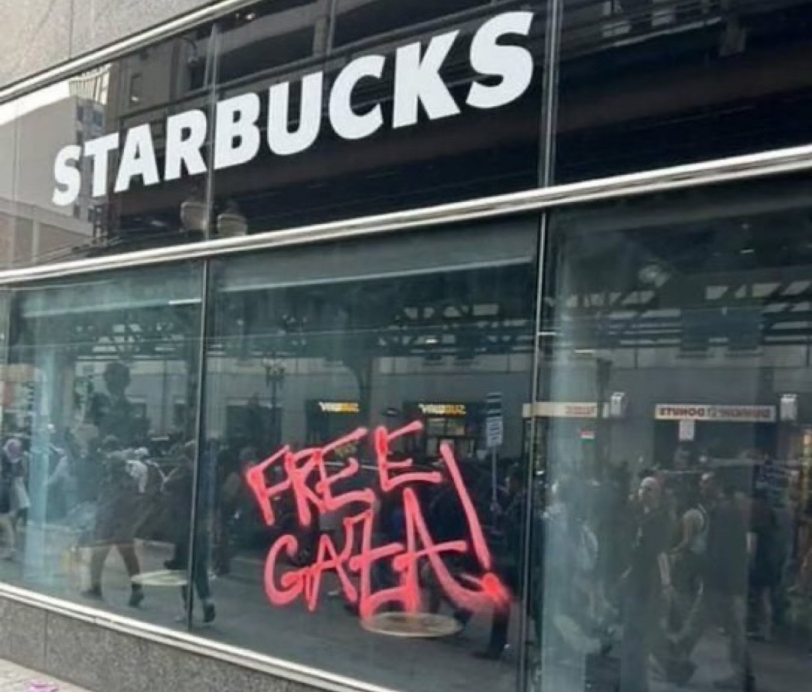 jacksonhinkle's tweet photo. BOYCOTT STARBUCKS! https://t.co/FAWEsQ8GA7