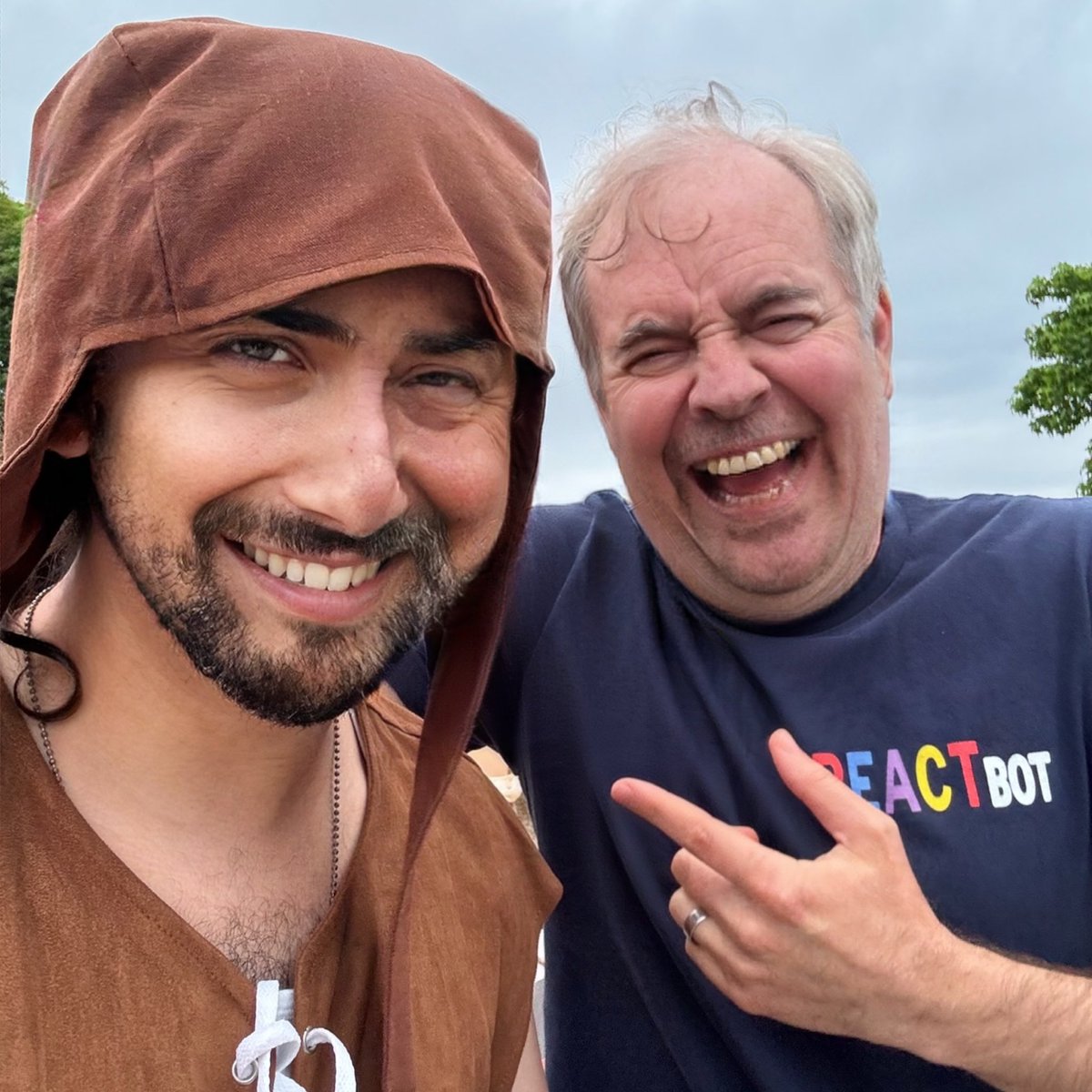 nothinbutlag's tweet image. wishing a happy 54th birthday to my very good friend, @jacksfilms !