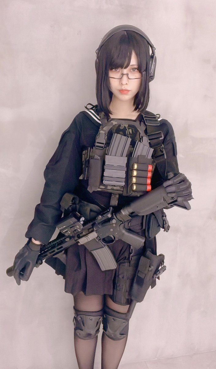 インスパー研究院さん<a href="/Inspur_office/">インスパー研究院_Official🐹C106土曜日-西ね12b</a>の
戦術セーラー服をお借りしました！
かっこ可愛いデザインだった(ㅎㅎ)✨️