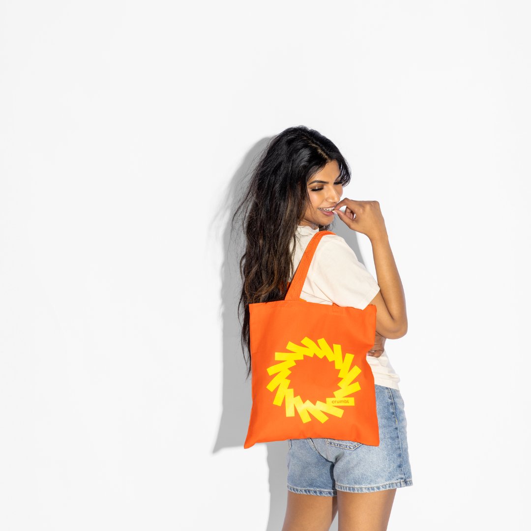 me: i don't need any more clothes.
also me after seeing crumbl's summer merch: 🧍‍♀️🛍️

merch is now live, you know what to do! 👀