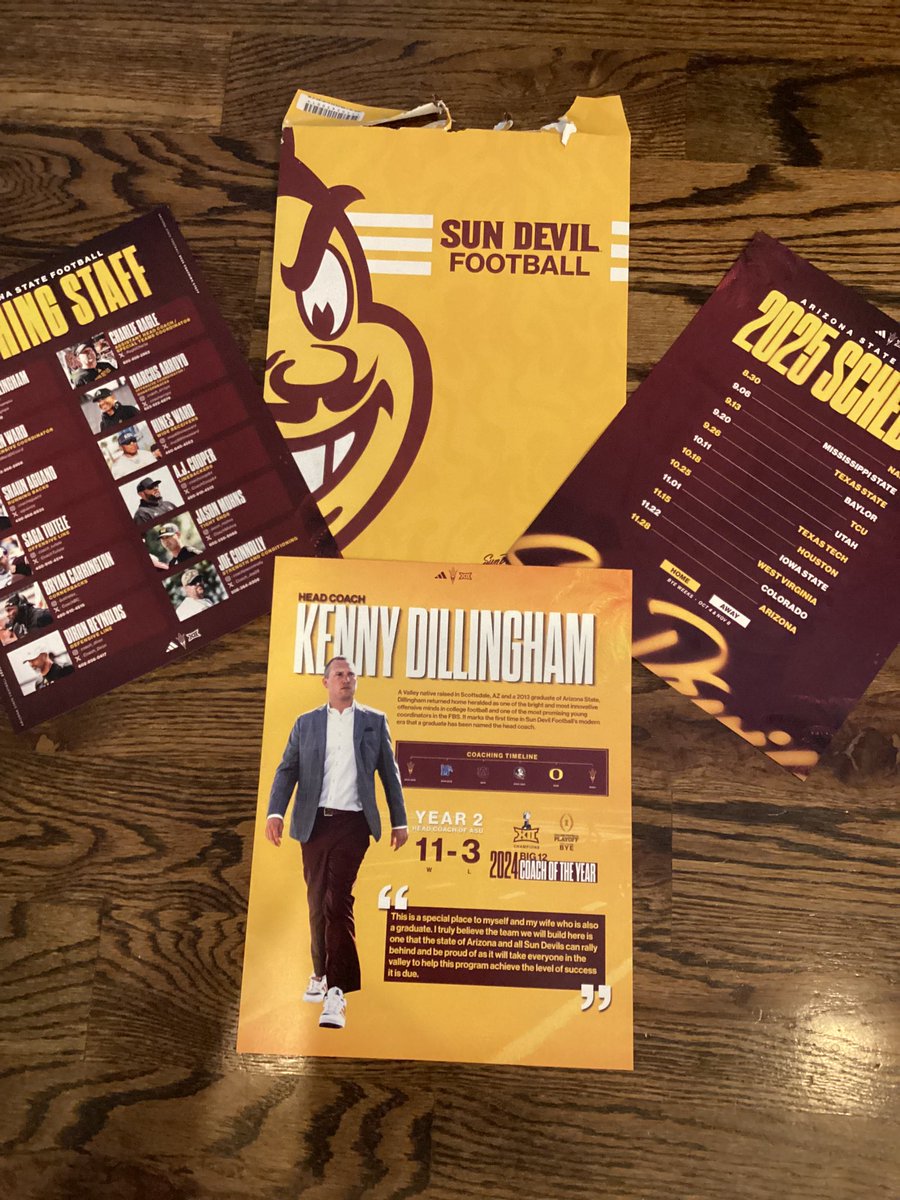 BroncsBaker's tweet image. 🔱🔱📬🔱🔱 appreciate📬 from the BIG12 champs. @CoachCoop84 @coachmaxsilver @ChrisKarpman @coachryanhansen @D_Co0p
🔱🥷🔱.