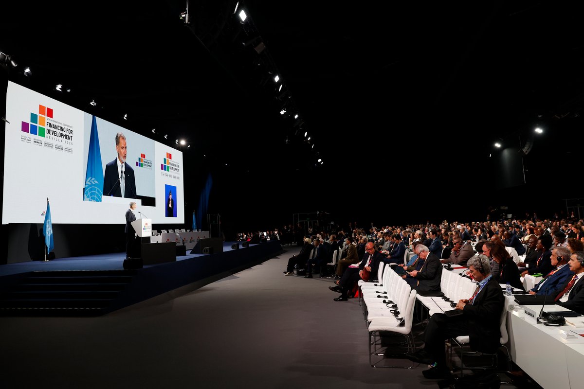 📄 The Compromiso de Sevilla, outcome of #FFD4, was adopted to start a new phase of collective action on financing sustainable development.

🌍It aims to mobilize finance at scale, reform global rules, and put people’s needs first.

➡️ financing.desa.un.org/ffd4/outcome

#FinancingOurFuture