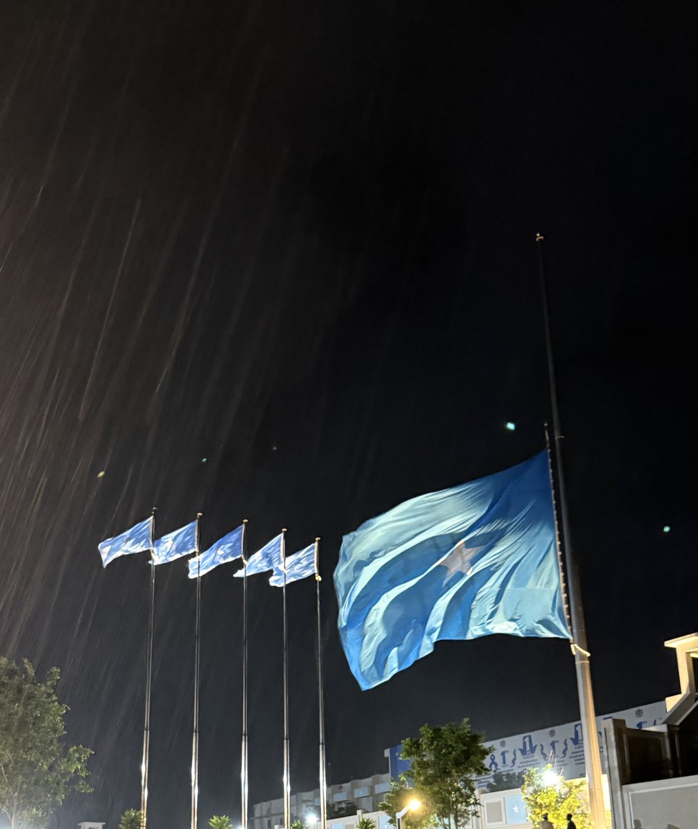 MEECH 🇸🇴 tweet media