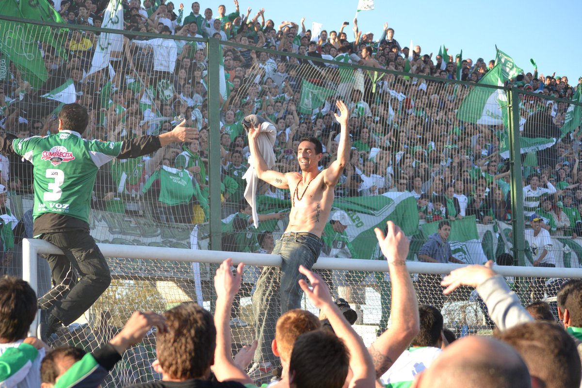 IdentidadVerde's tweet photo. 🗓️ #30-J

📌 ¡A 12 años de una jornada inolvidable!

📷 Revivimos en fotos el ascenso de @ClubSpBelgrano al Torneo Nacional B, el 30 de junio de 2013. https://t.co/QT7b7dJBMY