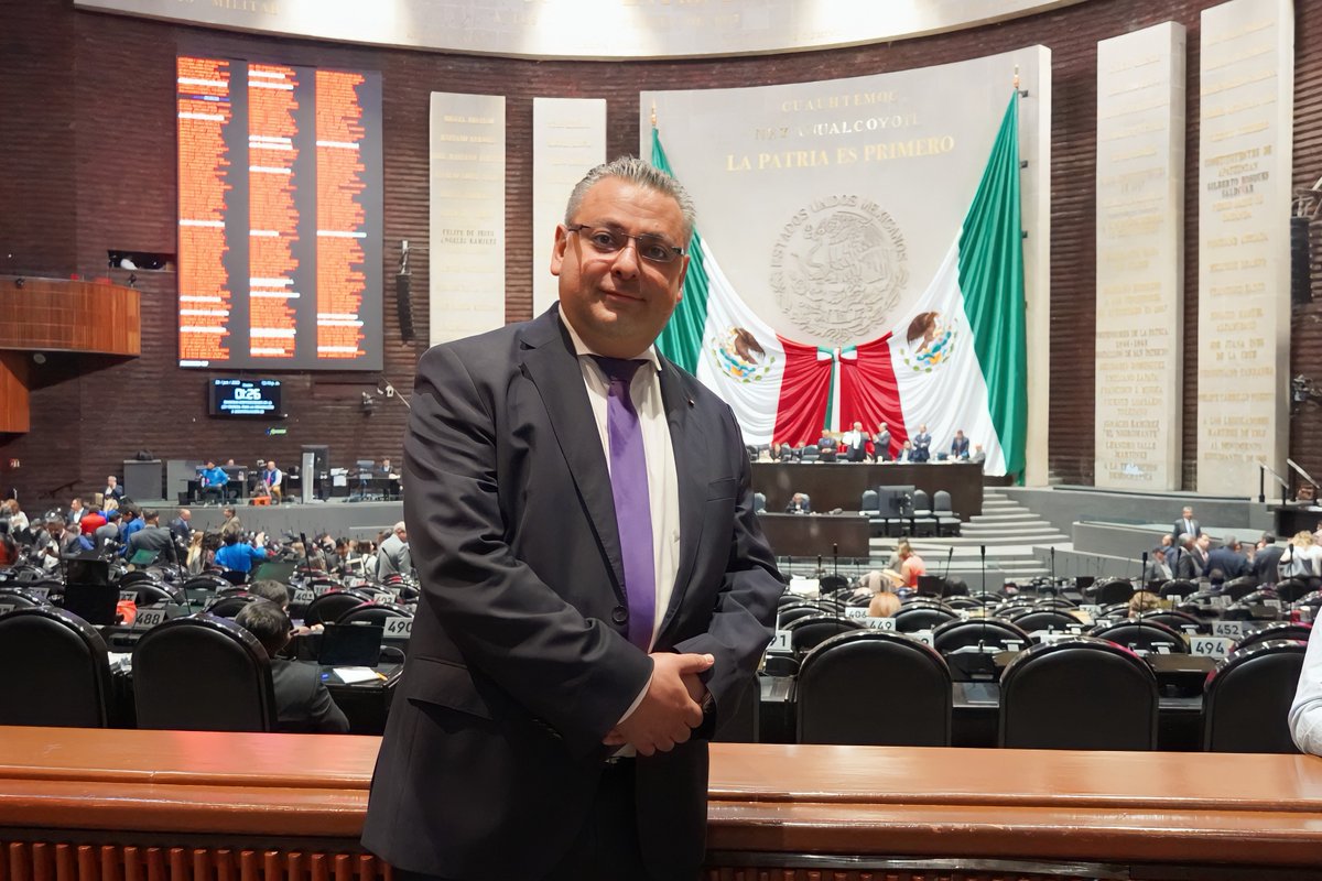 notariadomex's tweet image. El presidente del @notariadomex, Not. Ricardo Vargas, asistió a la @Mx_Diputados para la discusión de la iniciativa de reforma de la Ley Federal para la Prevención e identificación de operaciones con recursos de procedencia ilícita #LFPIORPI, y del artículo 400 bis del Código…