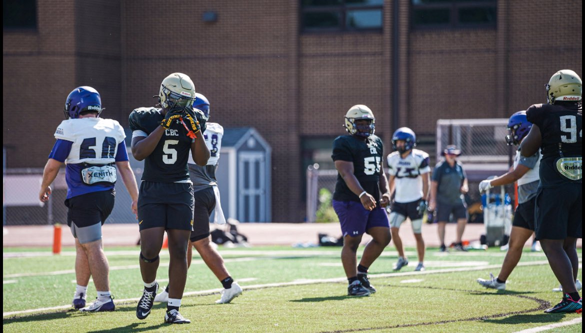 jameersims5's tweet image. 🔜 #senioryear