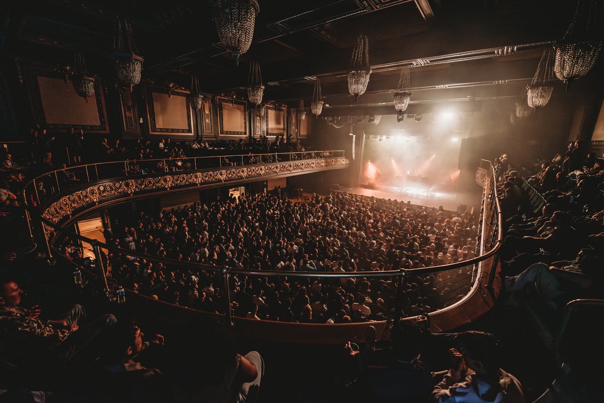 Moody moments in our Ballroom 🖤

📸 Steph Port