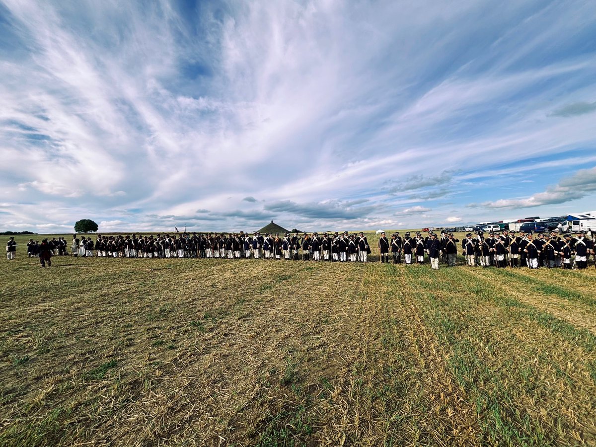 RMB_History's tweet photo. Here is the battalion I served in for #Waterloo210. Marching, firing, and crossing 5 language barriers were challenging, and took time to overcome - but this is actually barely more than an IRL company's worth of men. I cannot imagine facing 4 of these...let alone 100.
/4 https://t.co/5neEBZrDTa