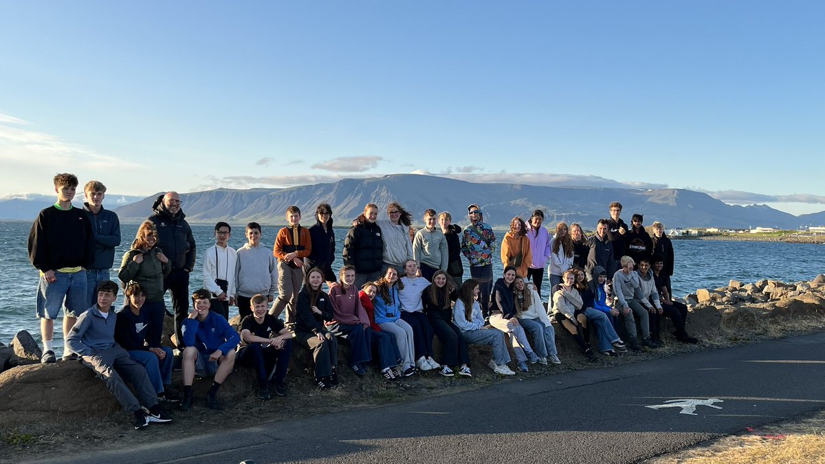 The end of a long first day in Iceland!  #KesBathActWeek25