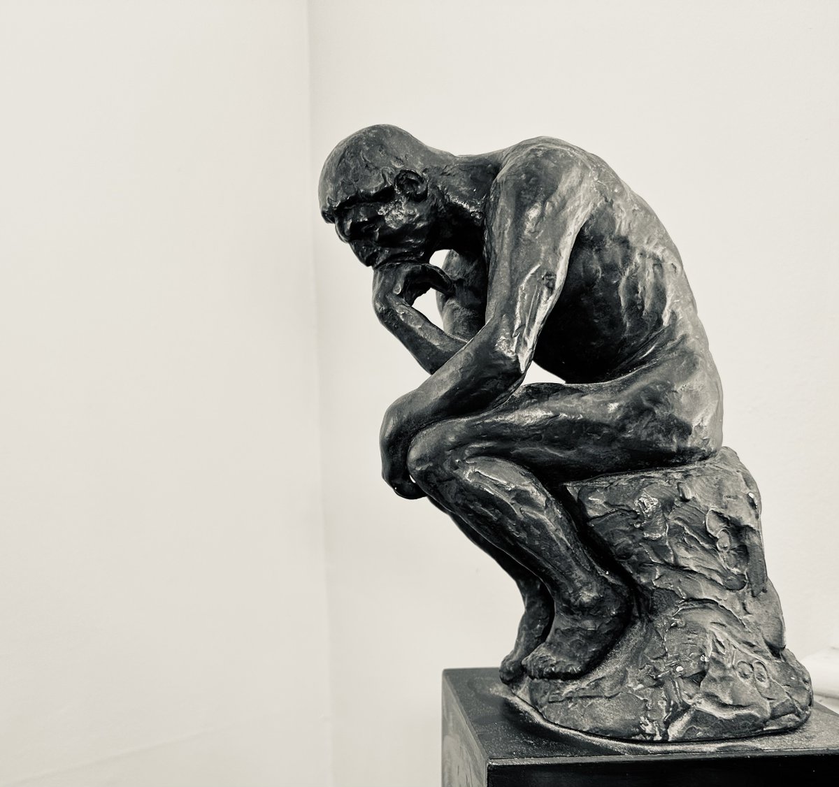 #creative thinking in the age of AI... Check out my latest LinkedIn article: linkedin.com/posts/davestra…